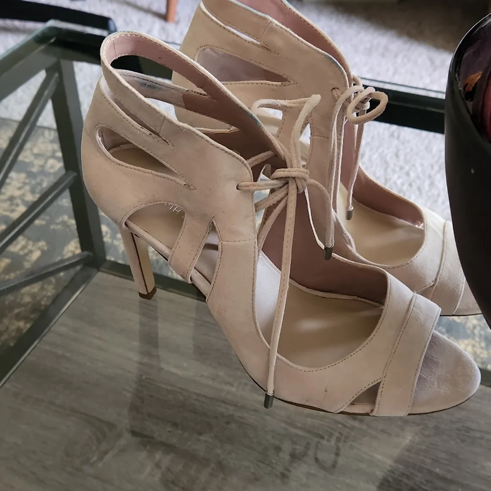 Shoes - Picture 2 of 6